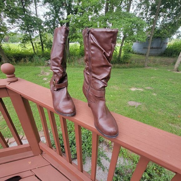 Arizona Jean Company Absolute Chocolate Brown Faux Leather Slouchy Boot Size 10 - Picture 2 of 11